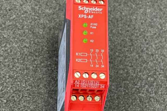 رله حفاظتي Schneider electric XPS-AF5130