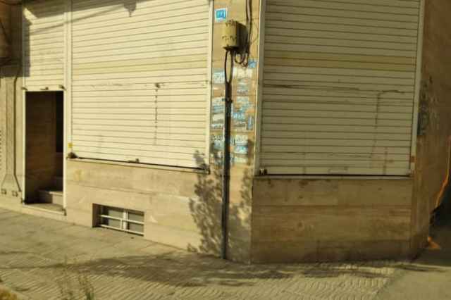 ۴۰ متر مغازه واقع در رباط كريم ميدان مادر با سند تجاري