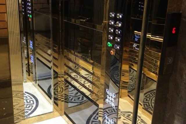 كابين آسانسور
