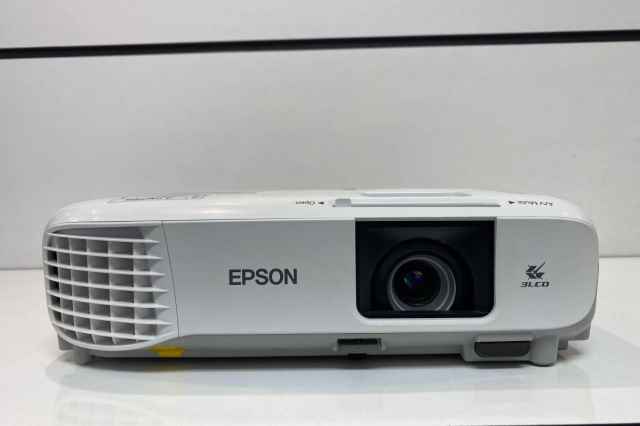 ويدئو پروژكتور استوك اروپايي برند اپسون(Epson X39)