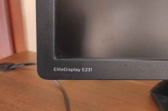 مانيتور HP EliteDisplay E231