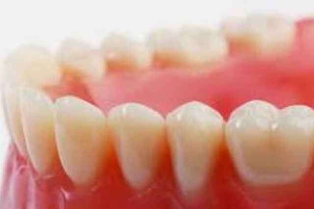 دندانپزشكي تخصصي در ميدان پاستور