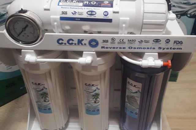 دستگاه تصفيه آب 6 مرحله اي CCK (تايواني)