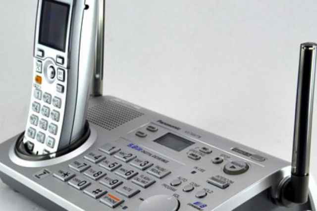 تلفن بي سيم پاناسونيك مدل KX-TG5776