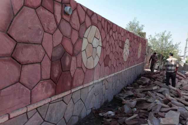 نصب سنگ ورقه‌اي براي محوطه سازي كف