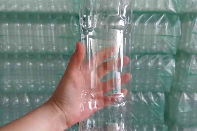 بطري پت پلاستيكي درب دار ۱۳۰۰سي سي